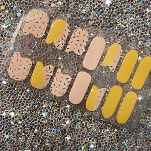 🌸3 /15 Nail Wrap Strip, Self Adhesive Nail polish Wrap  Modern Yellow